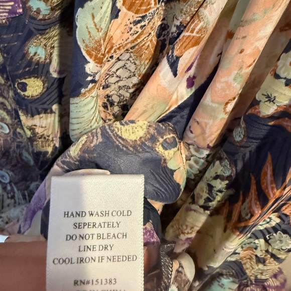 Current Air Peacock Floral Patterned Long Sleeve Top - Picture 8 of 8